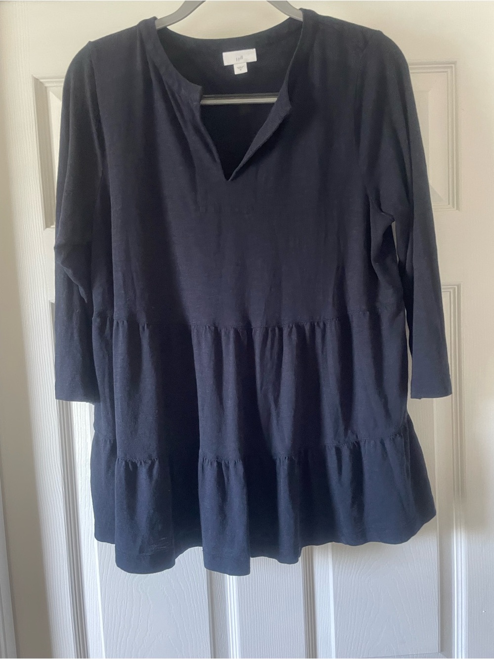 J Jill Women’s Navy Tiered V-Neck Tunic Top medium